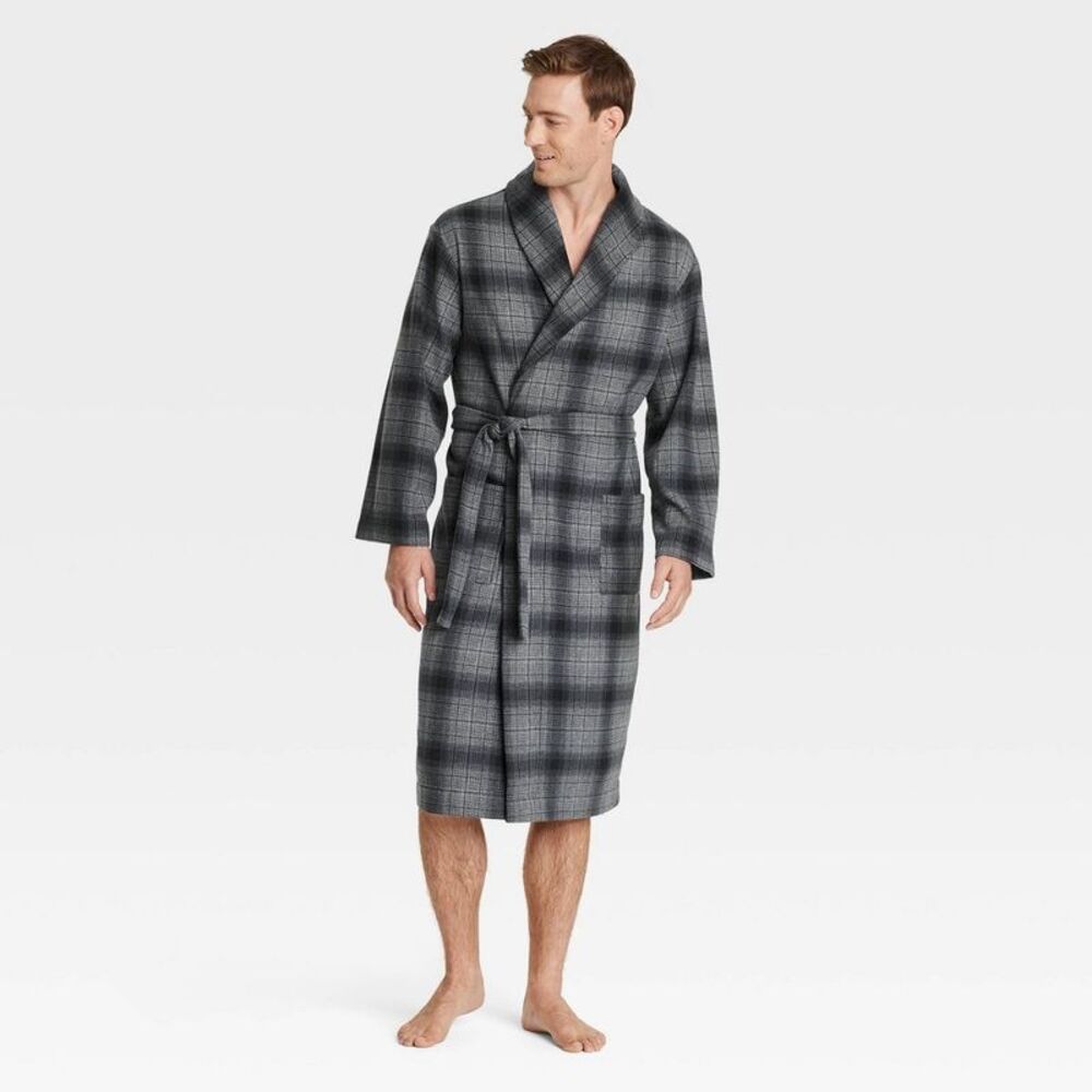 Goodfellow & Co - Men's Plaid Microfleece Robe - Goodfellow & Co Gra Gray
